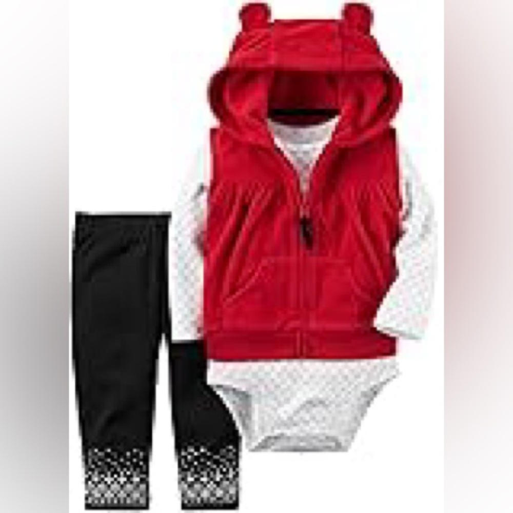 Carter’s baby girl 3 pc bear vest set 12M NWT